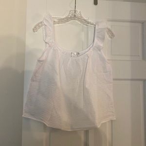 Heroes & Dreamers white ruffled tank, size M